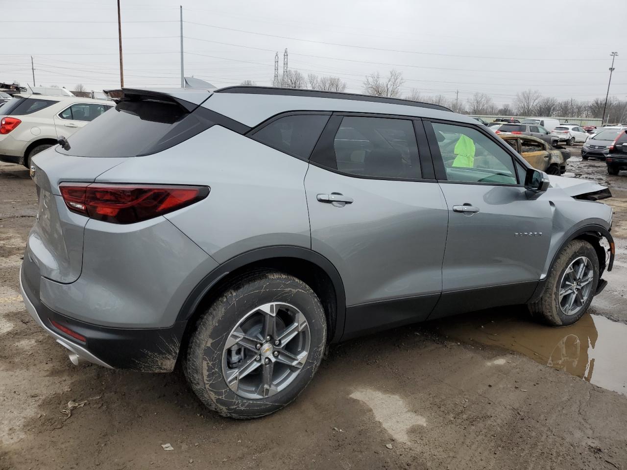 Obraz 3 z 2024 CHEVROLET BLAZER 3LT 2024 z VIN 3GNKBDRS9RS179621