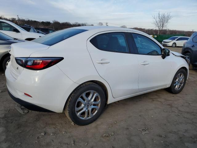 Image 3 of 2017 TOYOTA YARIS IA  2017 with VIN 3MYDLBYV2HY181299