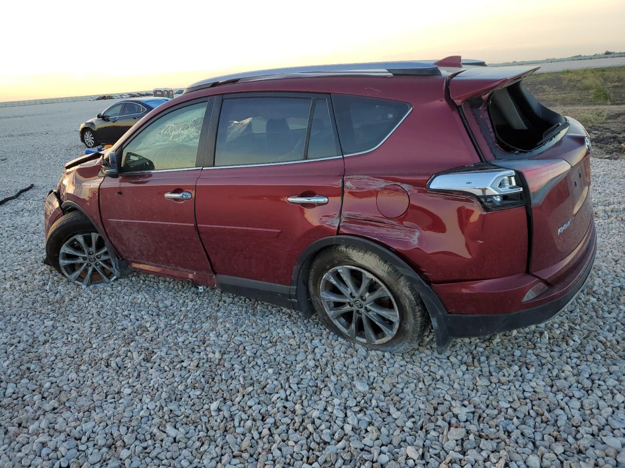 Image 2 of 2018 TOYOTA RAV4 LIMITED 2018 with VIN JTMDFREV5JD225615