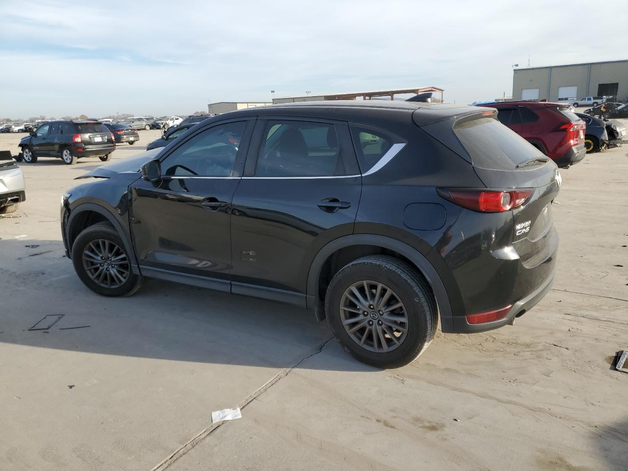 Obraz 2 z 2018 MAZDA CX-5 SPORT 2018 z VIN JM3KFABM0J1432328