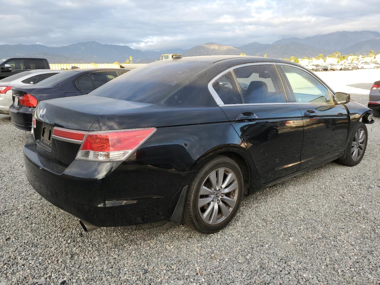 Image 3 of 2011 HONDA ACCORD EXL 2011 with VIN 1HGCP2F80BA111485