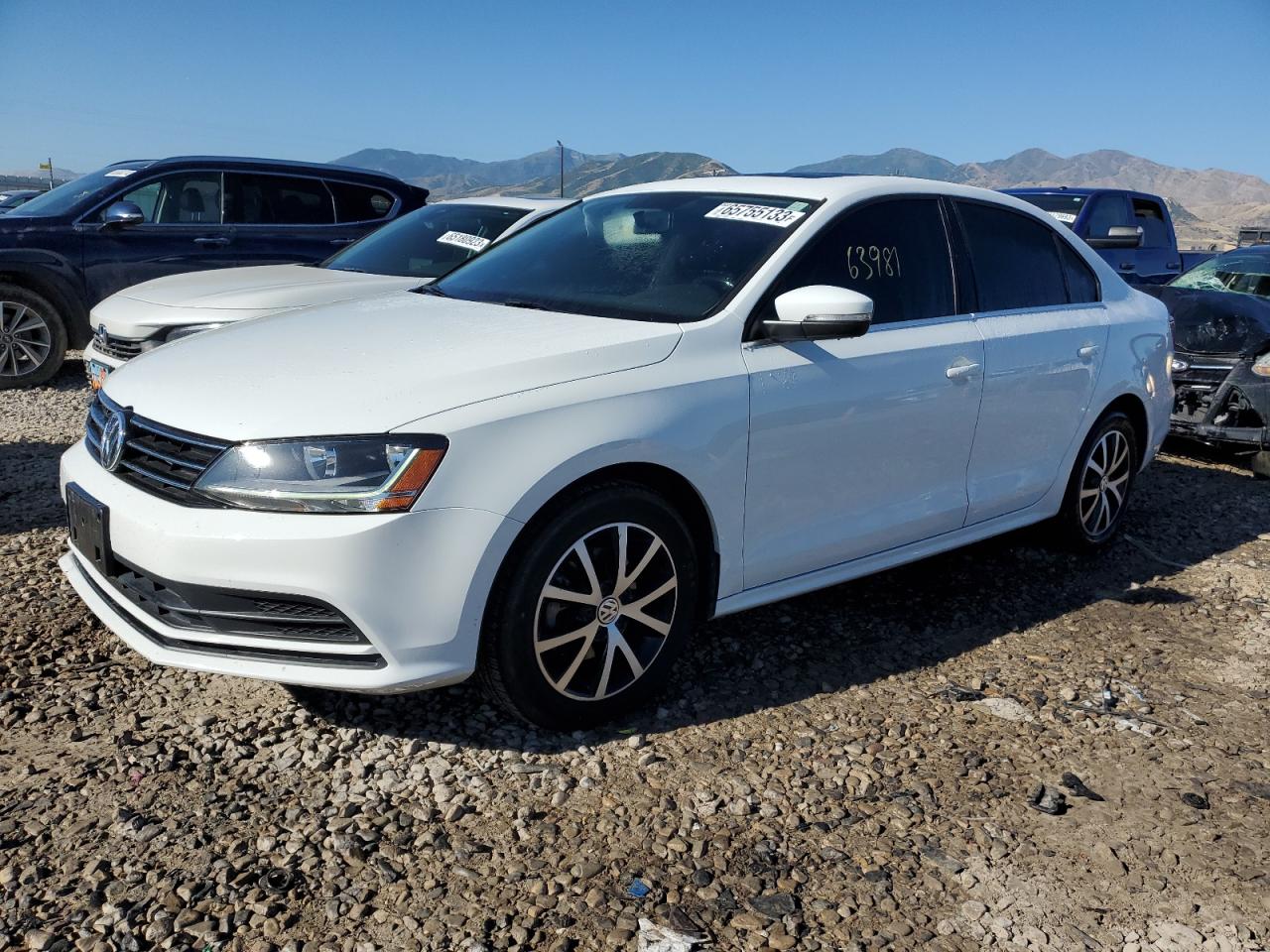 Image 1 of 2017 VOLKSWAGEN JETTA SE 2017 with VIN 3VWDB7AJ2HM403138