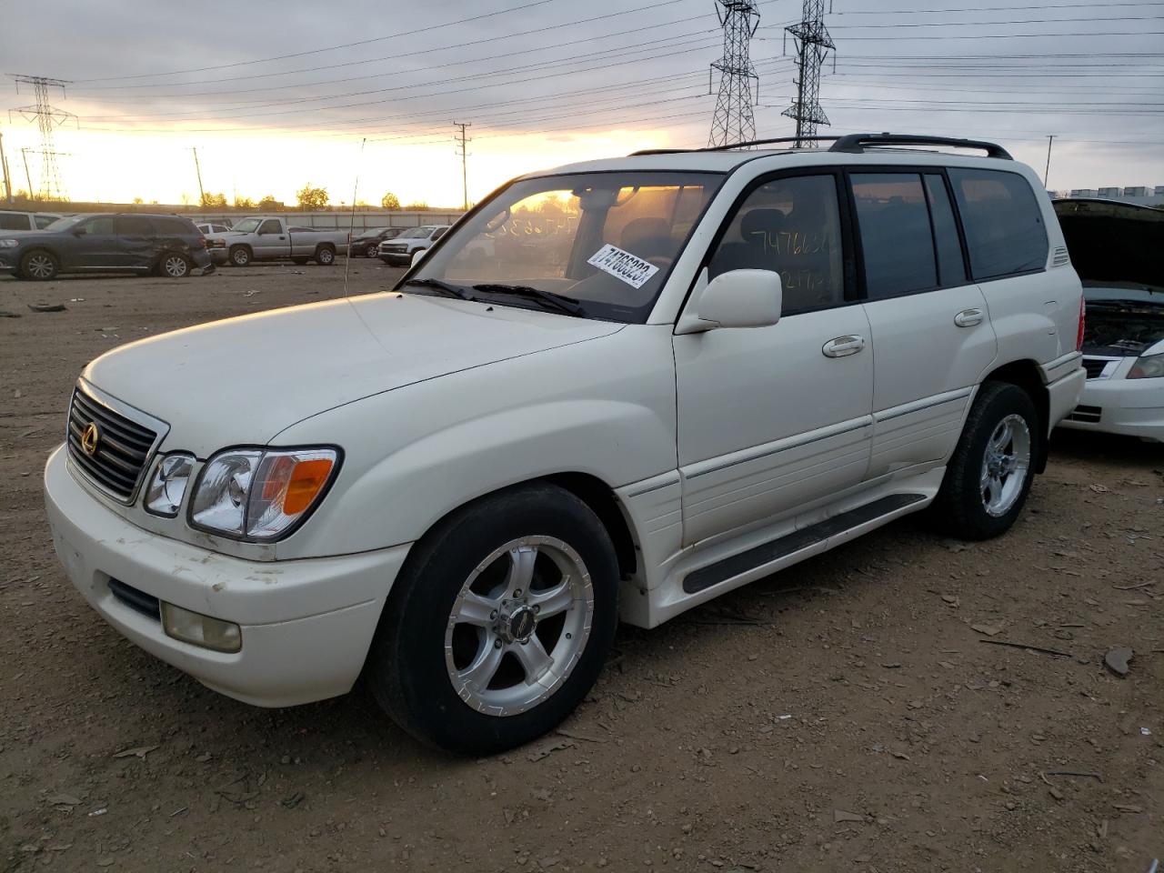 Image 1 of 2000 LEXUS LX 470 2000 with VIN JT6HT00W7Y0125398