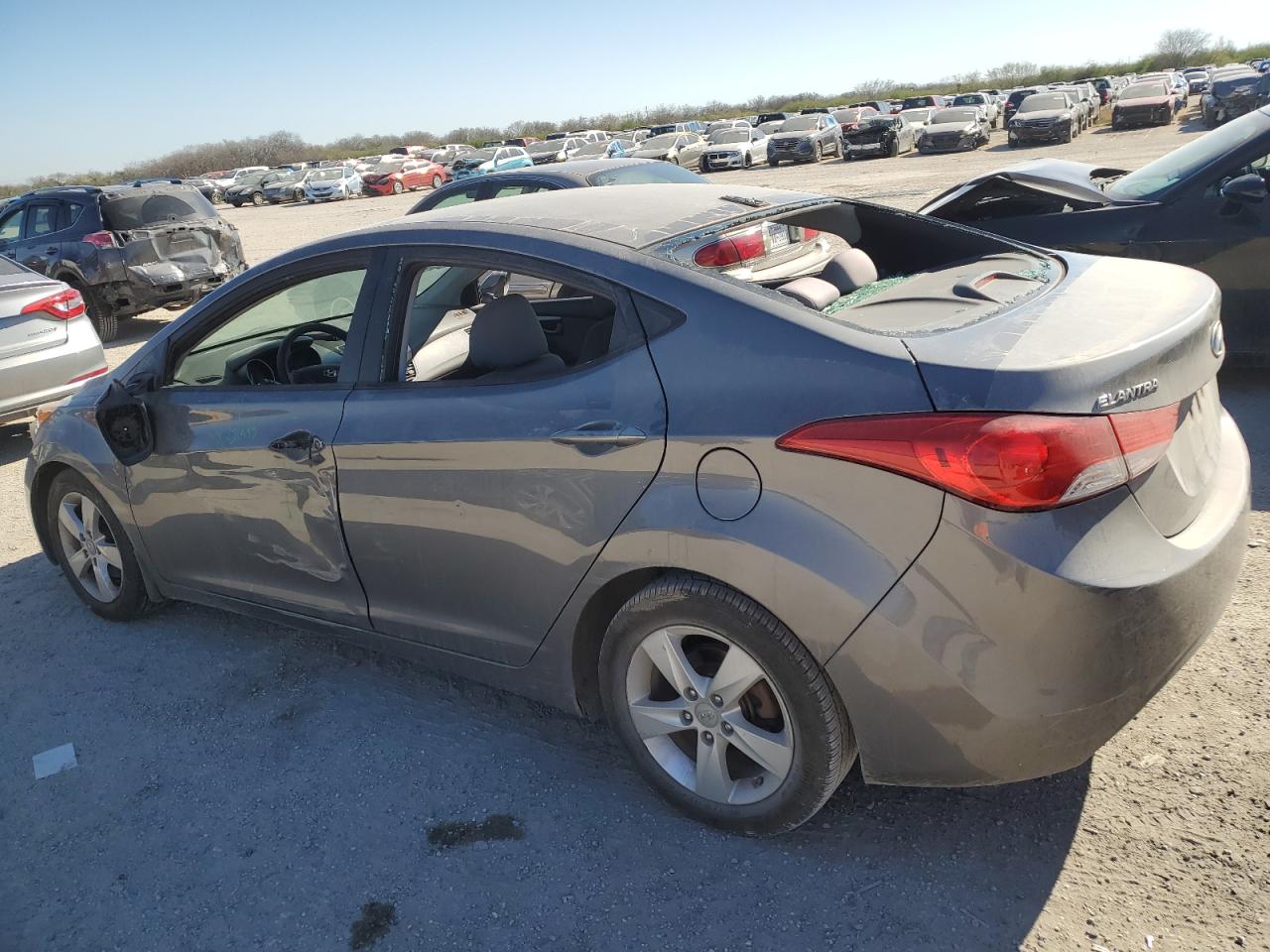Image 2 of 2013 HYUNDAI ELANTRA GLS 2013 with VIN 5NPDH4AEXDH204258