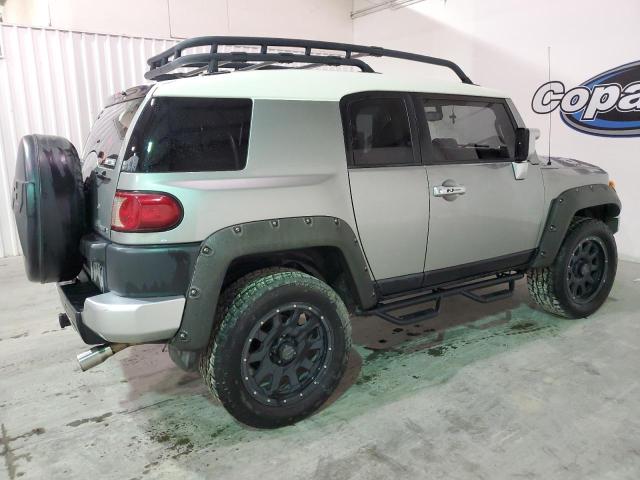 Изображение 3 2010 TOYOTA FJ CRUISER  2010 с VIN JTEZU4BF0AK009609