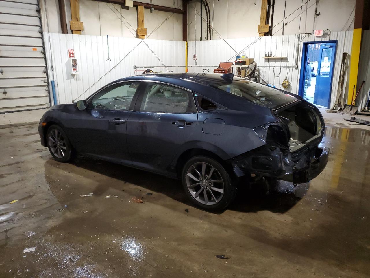 Image 2 of 2019 HONDA CIVIC EX 2019 with VIN 19XFC1F37KE209240