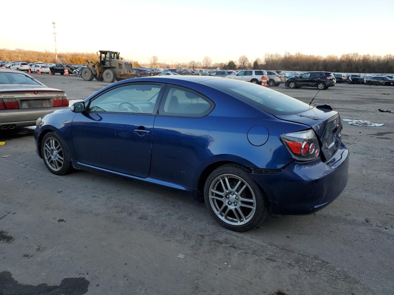 Изображение 2 2009 TOYOTA SCION TC  2009 с VIN JTKDE167690299965