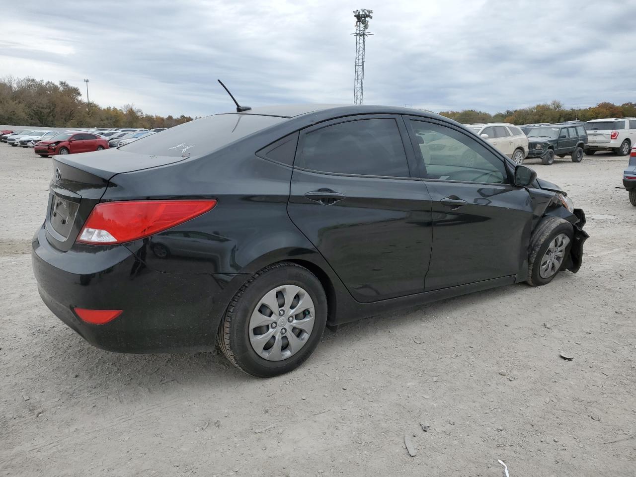 Image 3 of 2017 HYUNDAI ACCENT SE 2017 with VIN KMHCT4AE7HU172497
