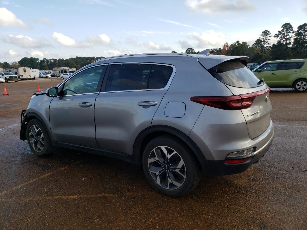 Image 2 of 2020 KIA SPORTAGE EX 2020 with VIN KNDPN3AC1L7720915