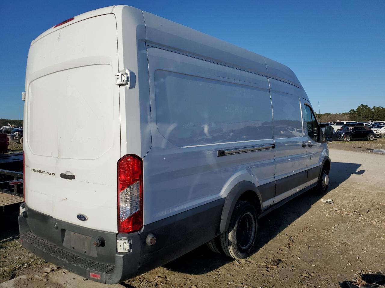 Obraz 3 z 2017 FORD TRANSIT T-350 HD 2017 z VIN 1FTBF4UGXHKA67789