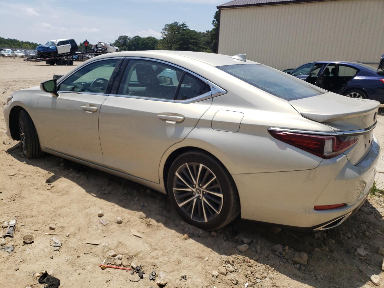 Image 2 of 2022 LEXUS ES 350 BASE 2022 with VIN 58ADZ1B12NU124018