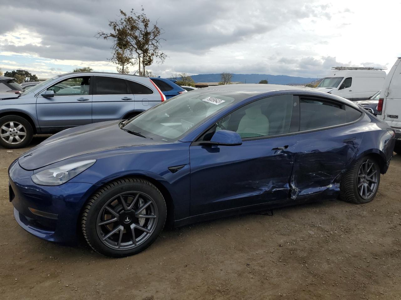 Изображение 1 2022 TESLA MODEL 3  2022 с VIN 5YJ3E1EA4NF373606