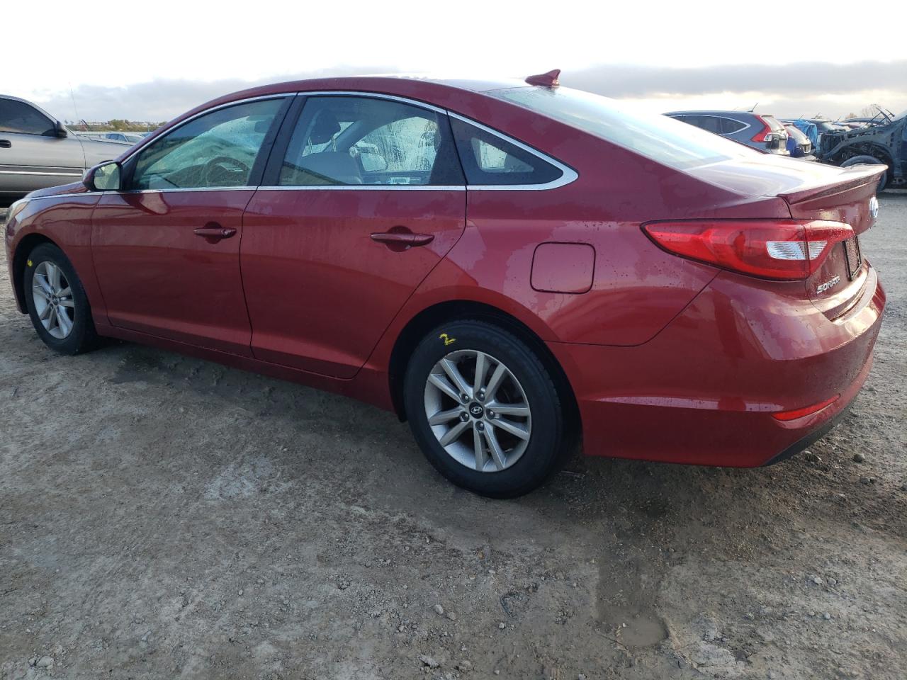 Image 2 of 2016 HYUNDAI SONATA SE 2016 with VIN 5NPE24AFXGH419609