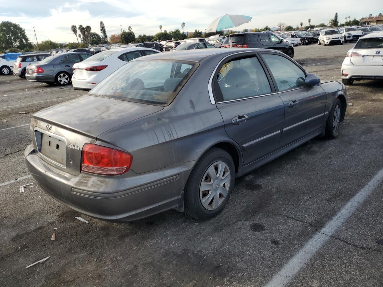 Image 3 of 2004 HYUNDAI SONATA GL 2004 with VIN KMHWF25S54A957248