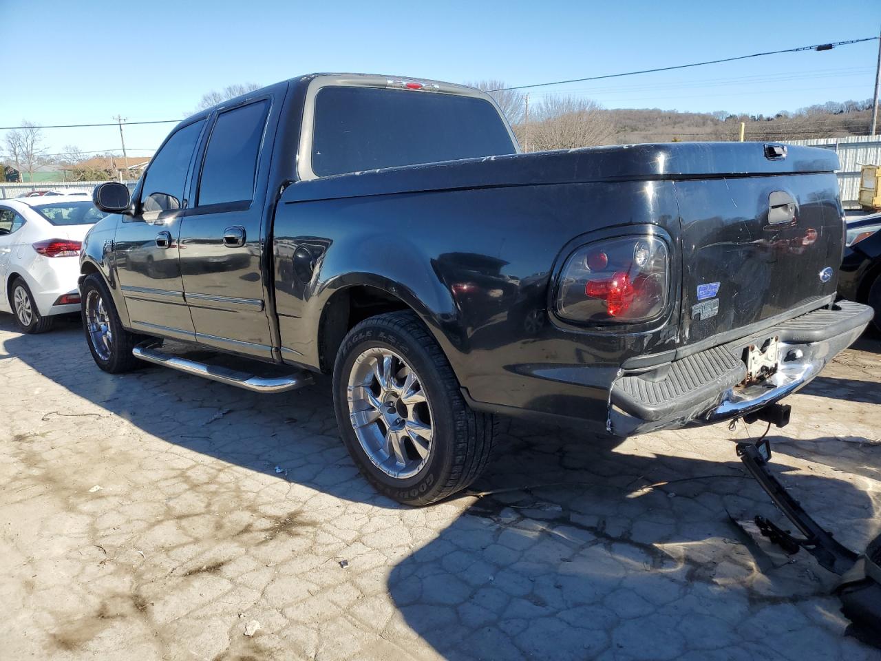 Изображение 2 2001 FORD F150 SUPERCREW 2001 с VIN 1FTRW07L61KF42036
