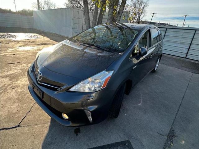 Image 2 of 2013 TOYOTA PRIUS V  2013 with VIN JTDZN3EU2D3203370
