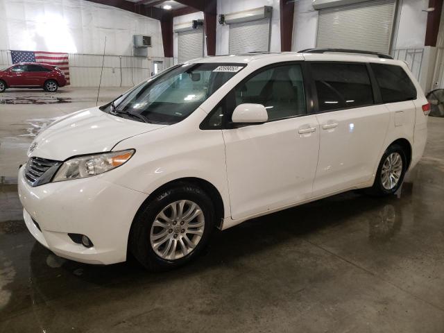 Obraz 1 z 2013 TOYOTA SIENNA XLE 2013 z VIN 5TDYK3DC5DS304933