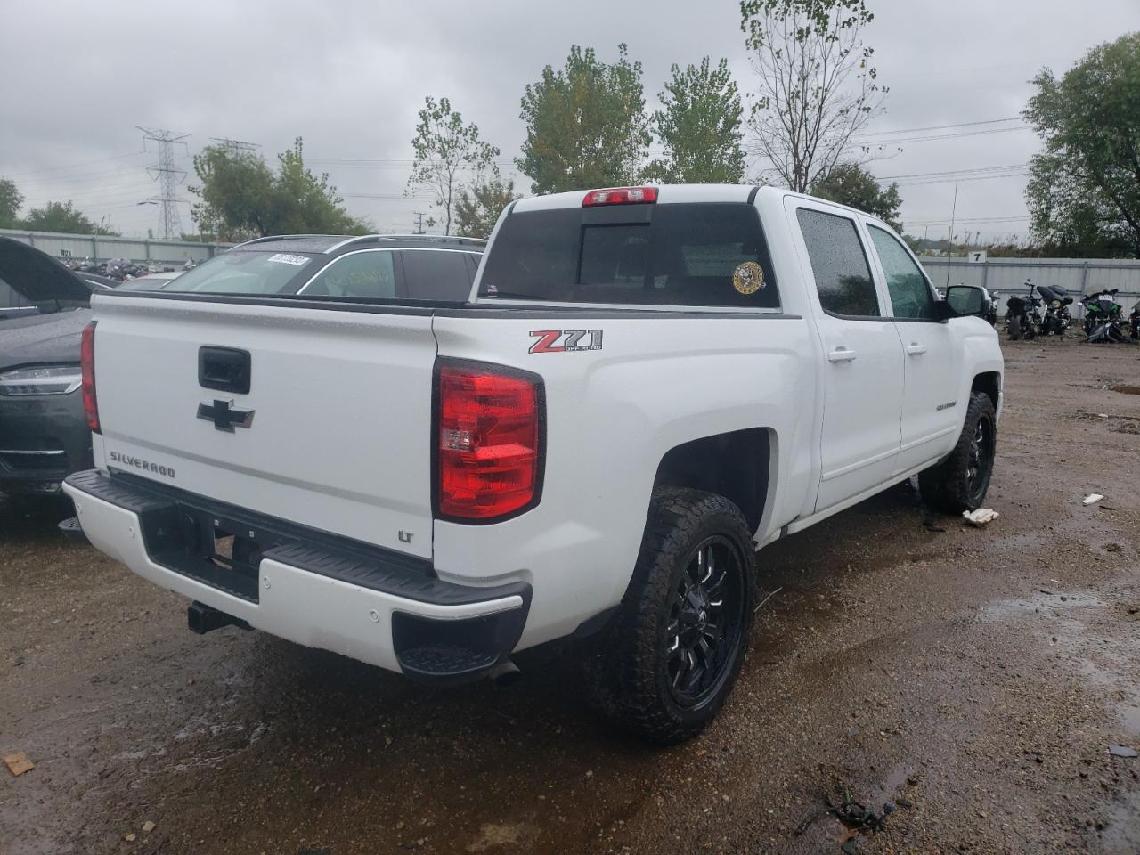 Изображение 3 2018 CHEVROLET SILVERADO K1500 LT 2018 с VIN 3GCUKREC5JG567403