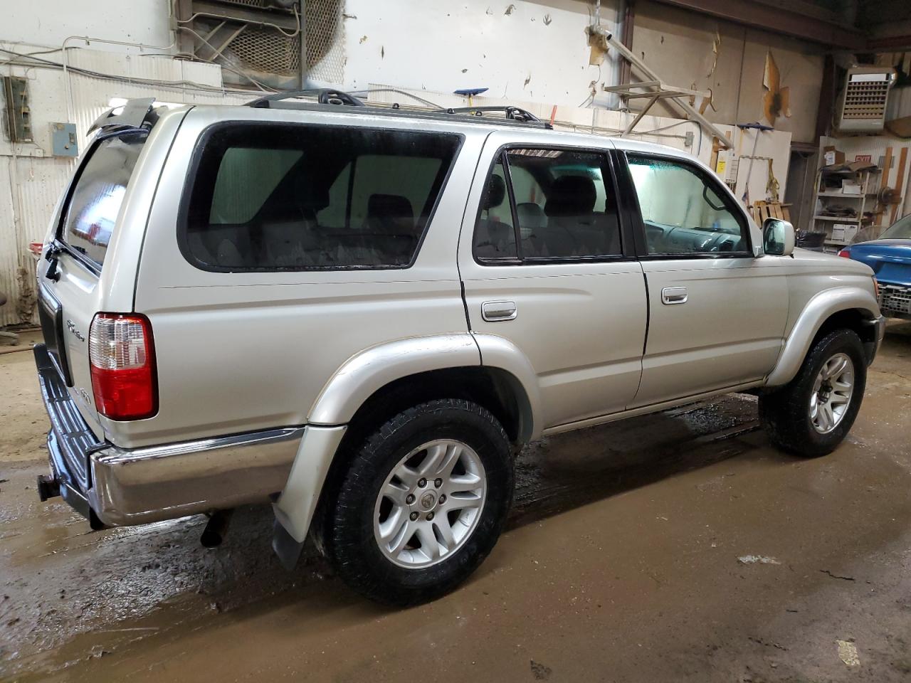 Image 3 of 2001 TOYOTA 4RUNNER SR5 2001 with VIN JT3HN86R819046105