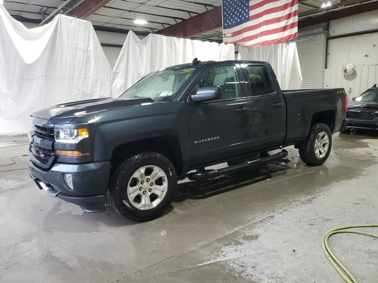 Изображение 1 2019 CHEVROLET SILVERADO LD K1500 LT 2019 с VIN 2GCVKPEC5K1200021
