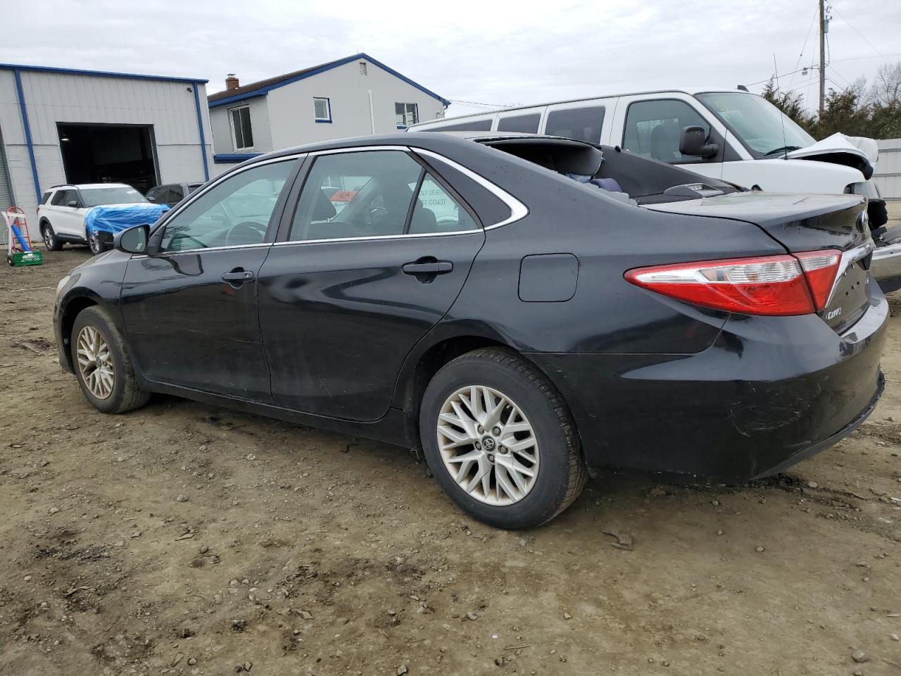 Image 2 of 2016 TOYOTA CAMRY LE 2016 with VIN 4T1BF1FK2GU238002