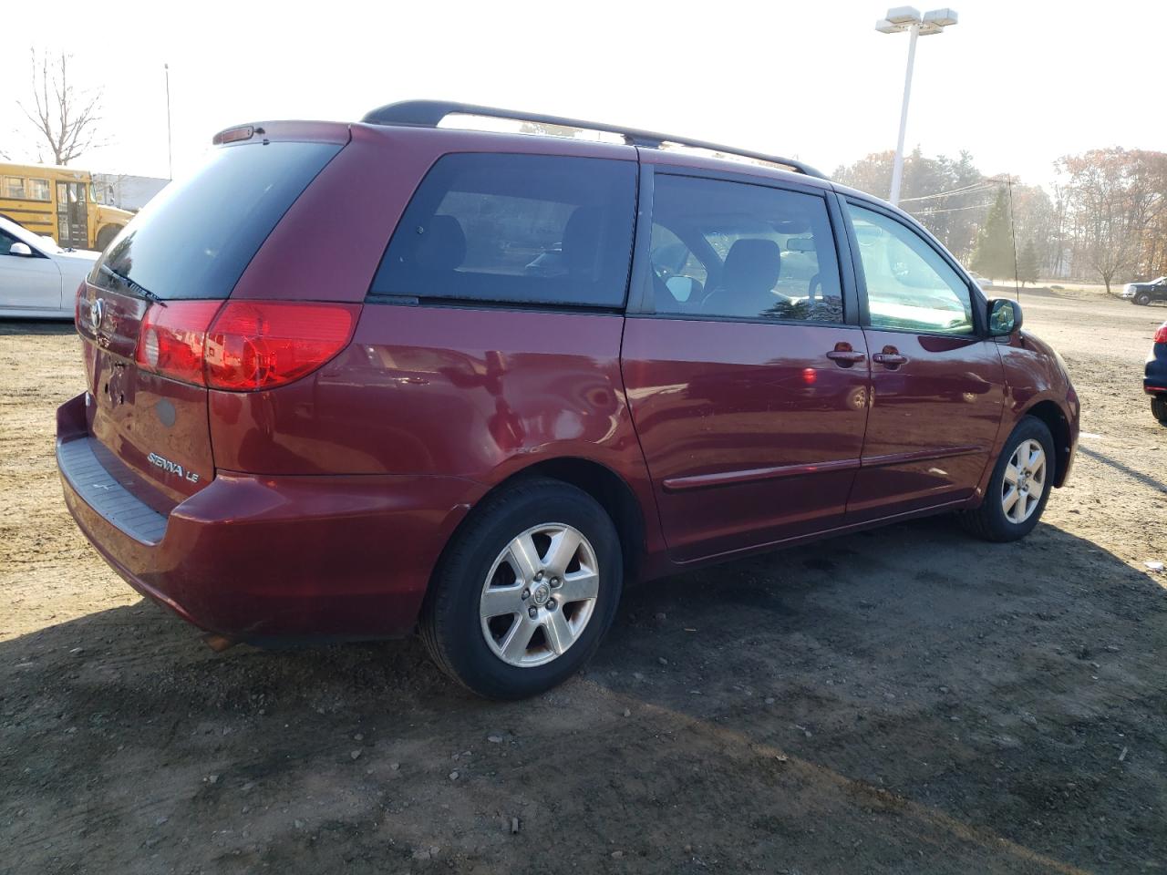 Image 3 of 2010 TOYOTA SIENNA CE 2010 with VIN 5TDKK4CC1AS328977