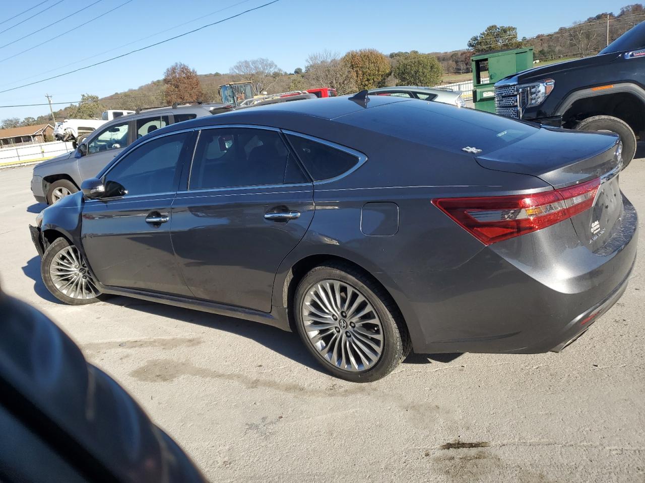 Image 2 of 2018 TOYOTA AVALON XLE 2018 with VIN 4T1BK1EB6JU276658