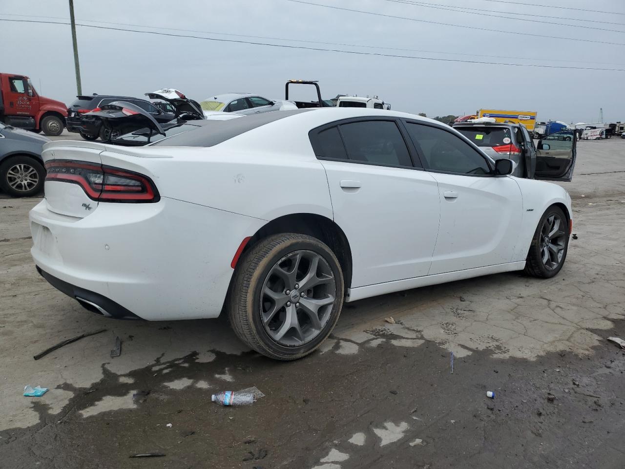 Изображение 3 2017 DODGE CHARGER R/T 2017 с VIN 2C3CDXCT9HH511363