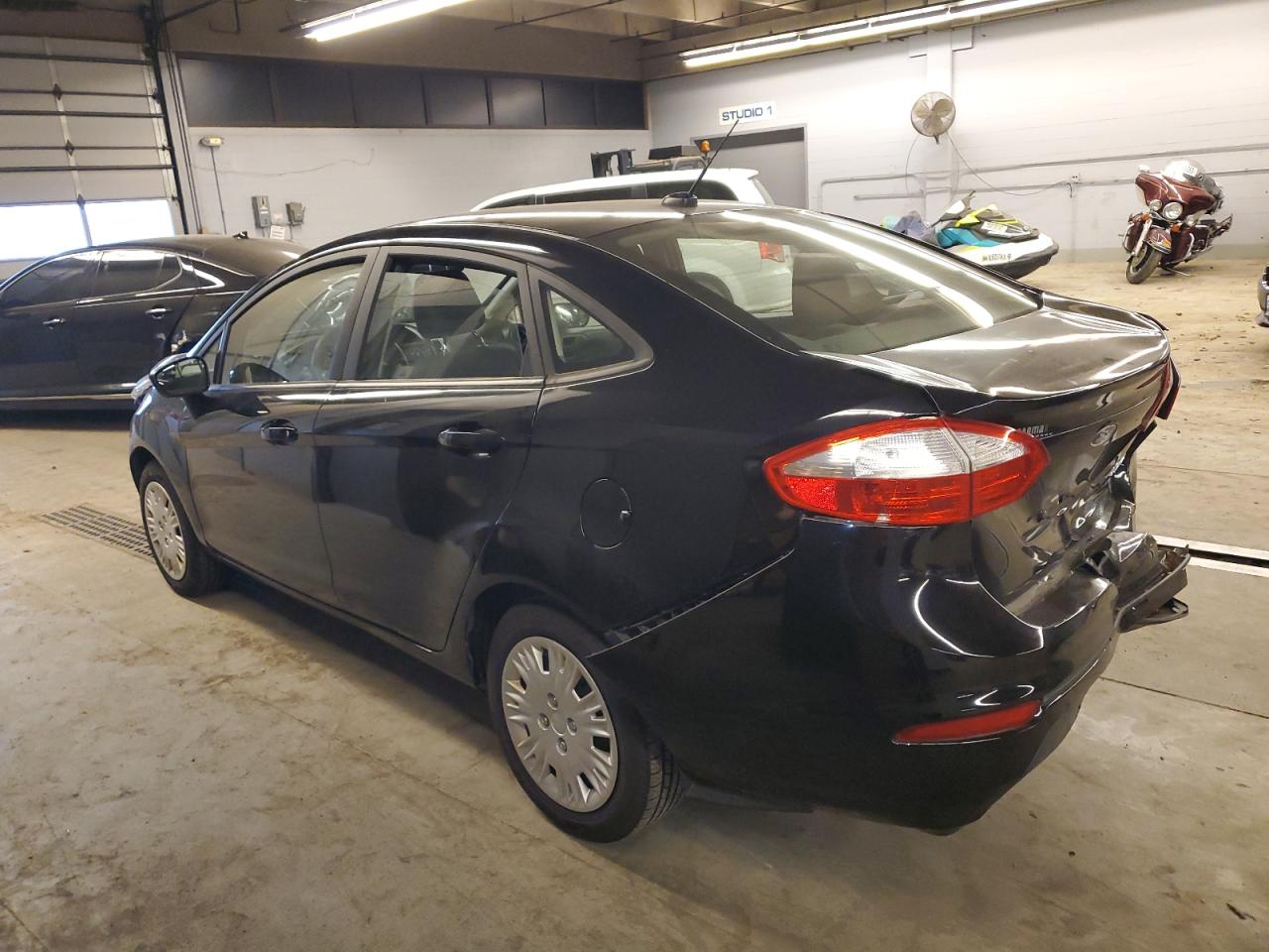 Изображение 2 2018 FORD FIESTA S 2018 с VIN 3FADP4AJ8JM106163
