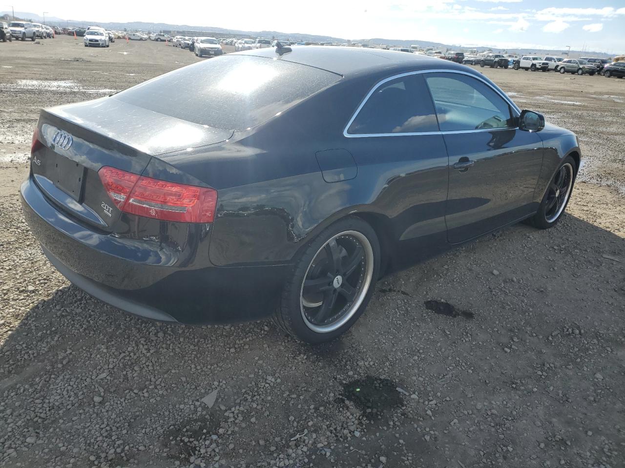 Image 3 of 2011 AUDI A5 PREMIUM PLUS 2011 with VIN WAULFAFR0BA073497