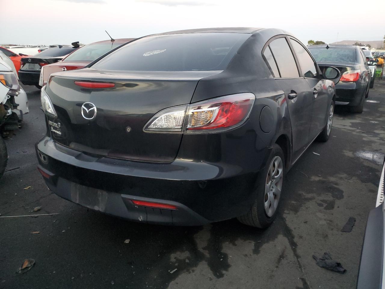 Изображение 3 2010 MAZDA 3 I 2010 с VIN JM1BL1SF2A1239312