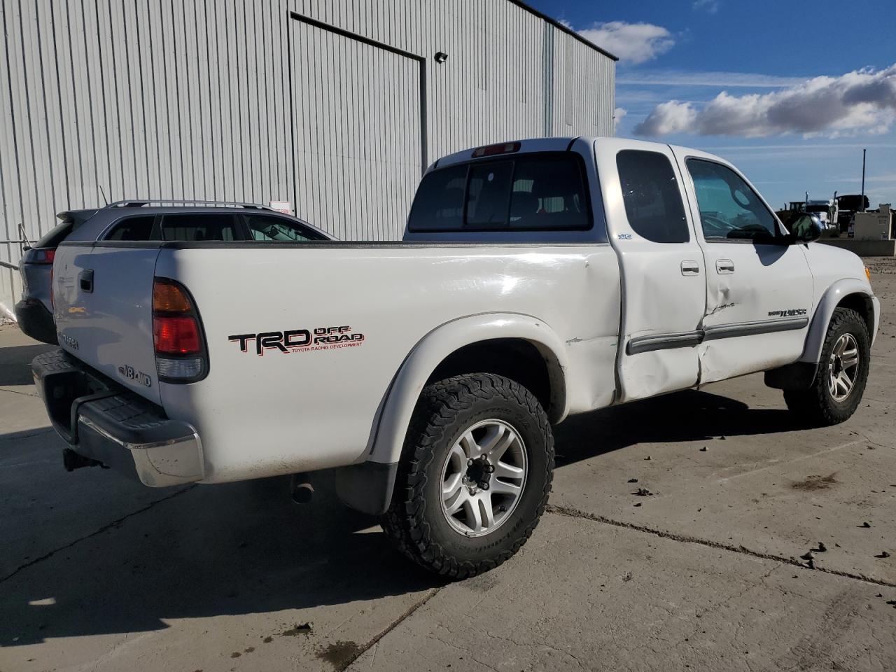 Image 3 of 2003 TOYOTA TUNDRA ACCESS CAB SR5 2003 with VIN 5TBBT44193S382386