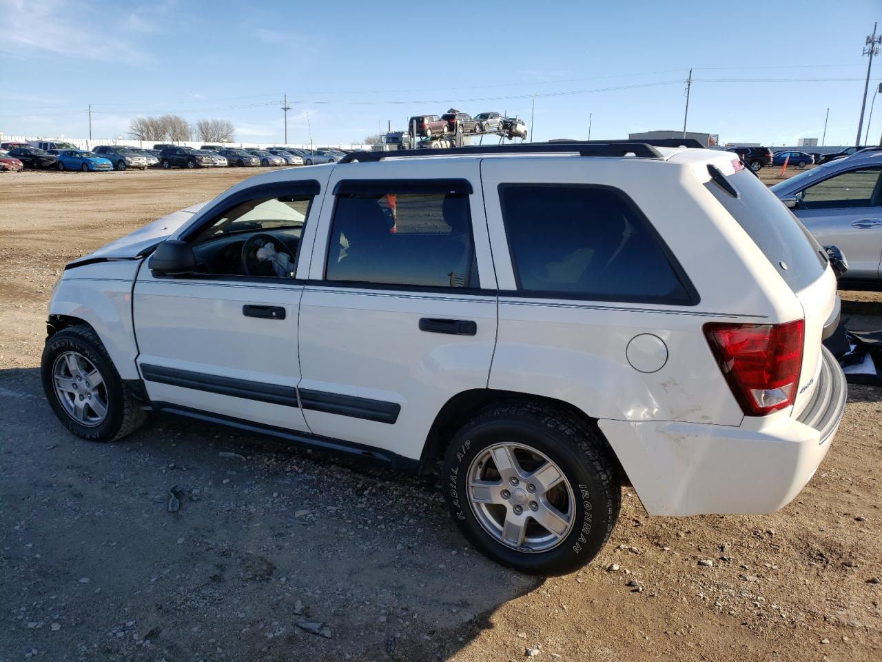 Obraz 2 z 2005 JEEP GRAND CHEROKEE LAREDO 2005 z VIN 1J4GR48K45C716918