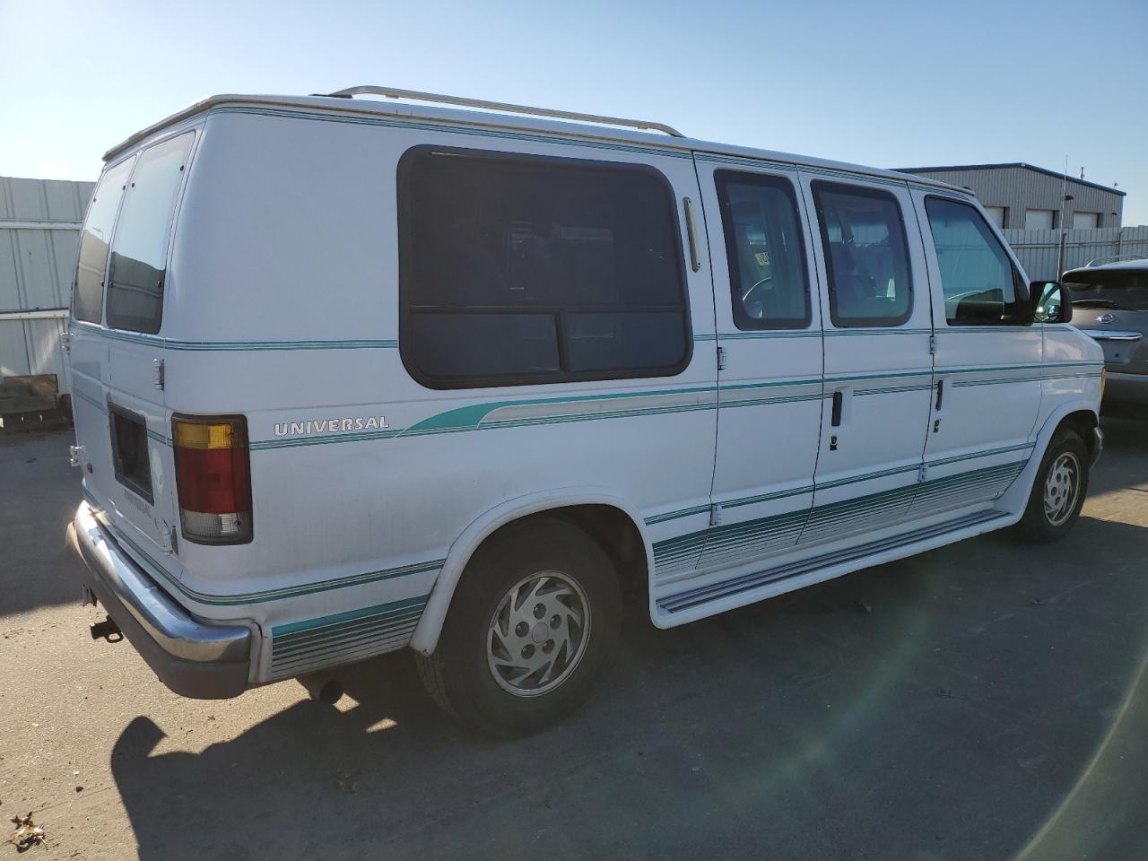 Image 3 of 1994 FORD ECONOLINE E150 VAN 1994 with VIN 1FDEE14HXRHA09960