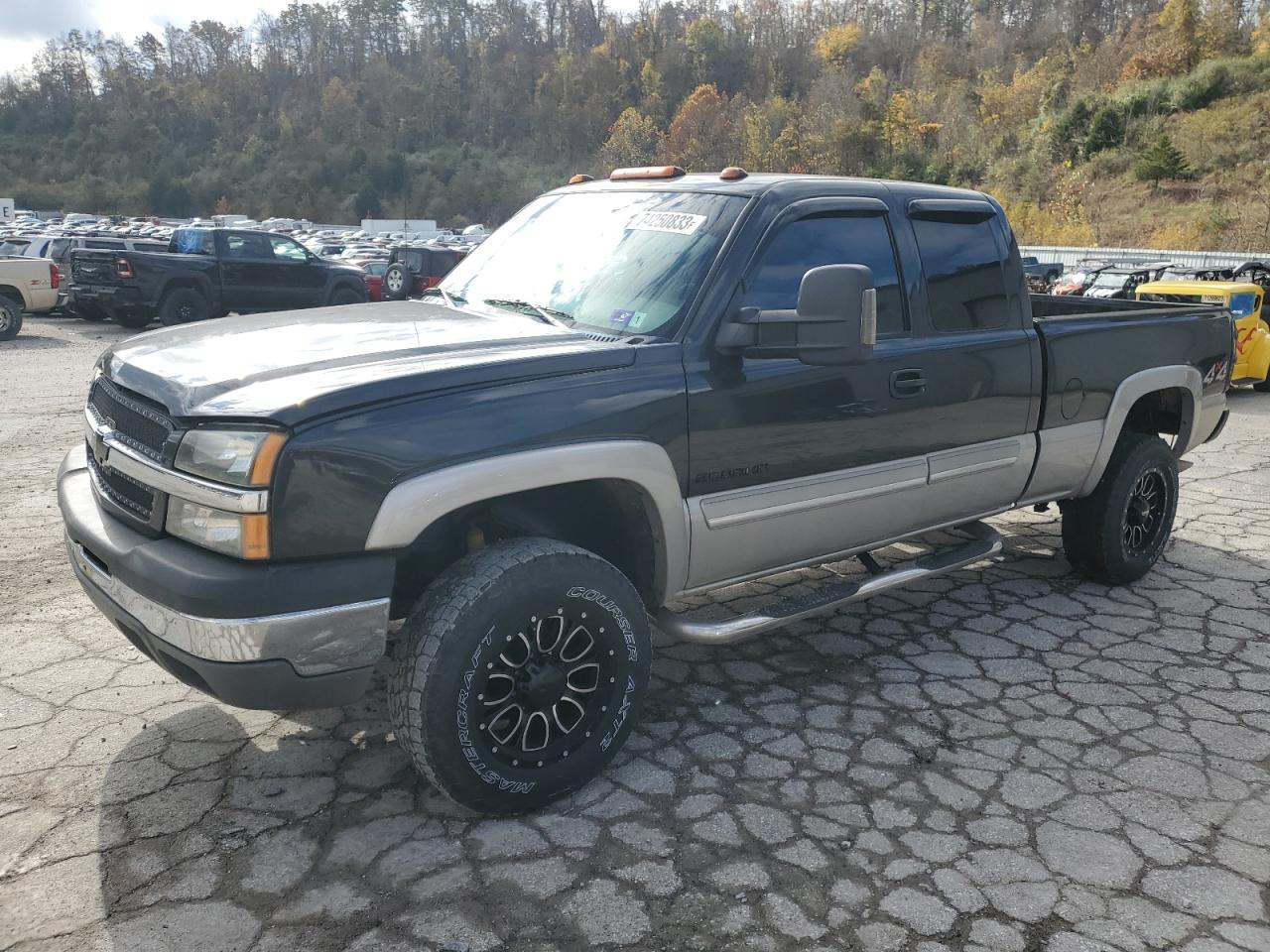 Image 1 of 2004 CHEVROLET SILVERADO K2500 2004 with VIN 1GCGK29U74Z198927