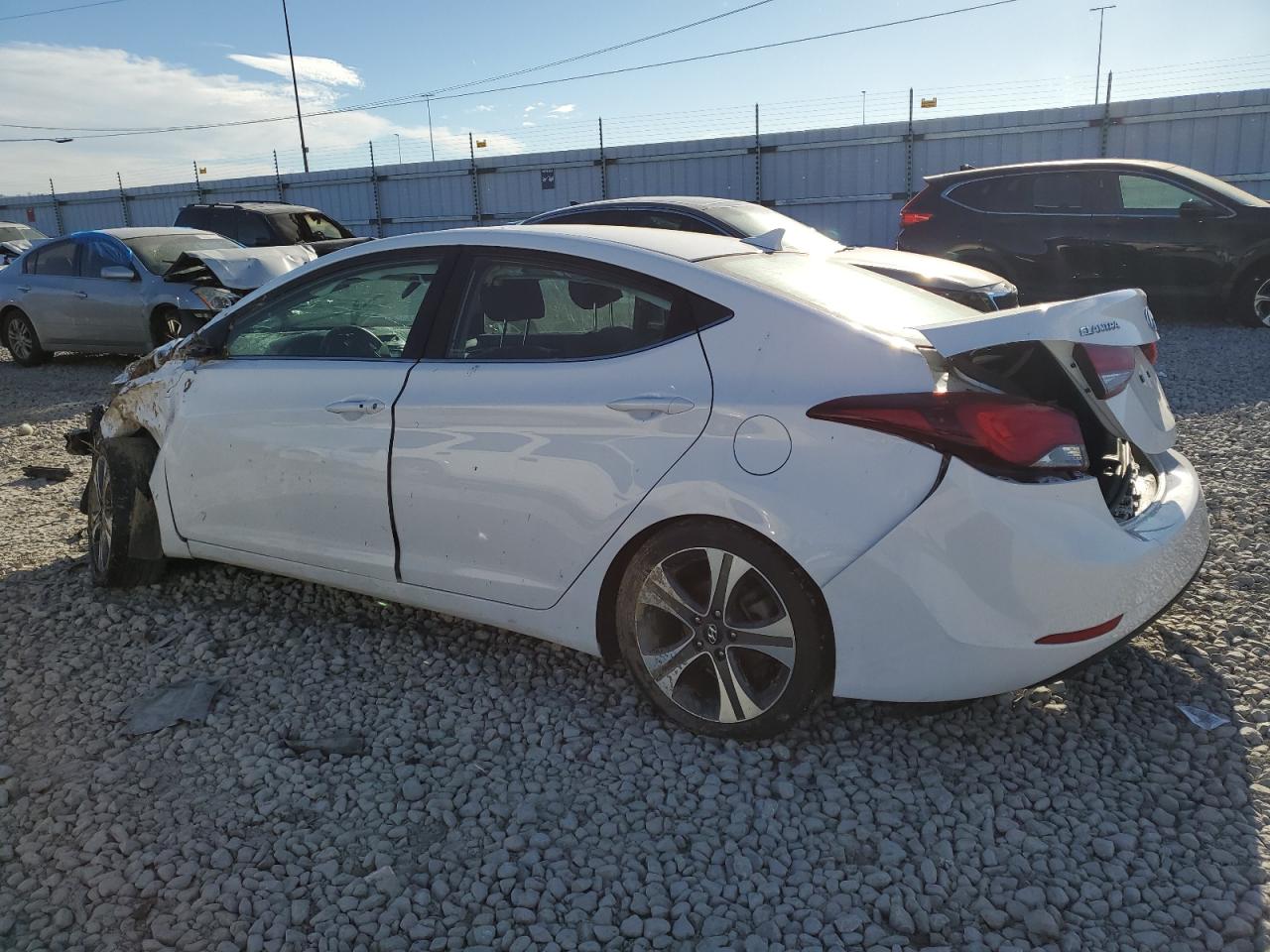 Image 2 of 2015 HYUNDAI ELANTRA SE 2015 with VIN KMHDH4AH0FU357634