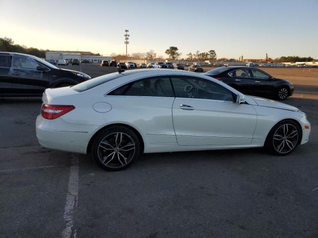 Obraz 3 z 2013 MERCEDES-BENZ E 350 4MATIC 2013 z VIN WDDKJ8JB5DF184414