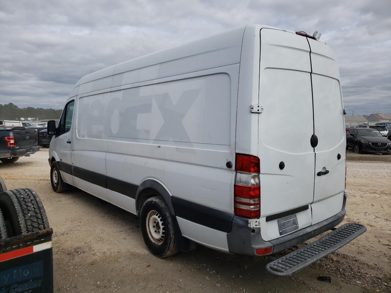 Image 2 of 2011 MERCEDES-BENZ SPRINTER 2500 2011 with VIN WD3PE8CBXB5606403