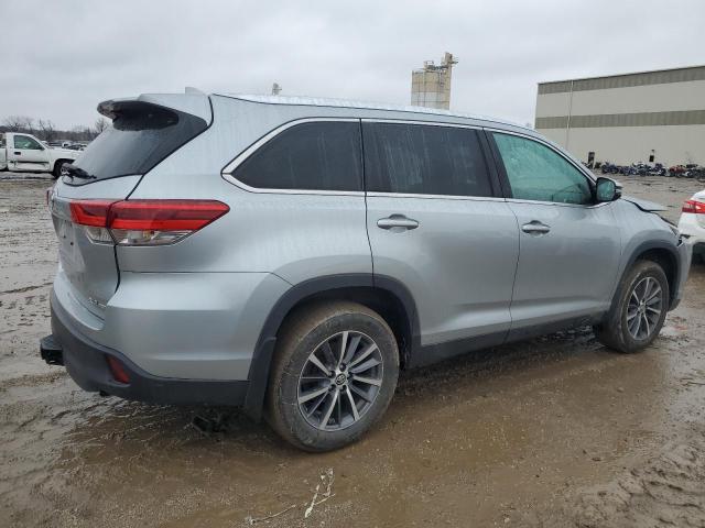 Image 3 of 2019 TOYOTA HIGHLANDER SE 2019 with VIN 5TDJZRFH9KS611589