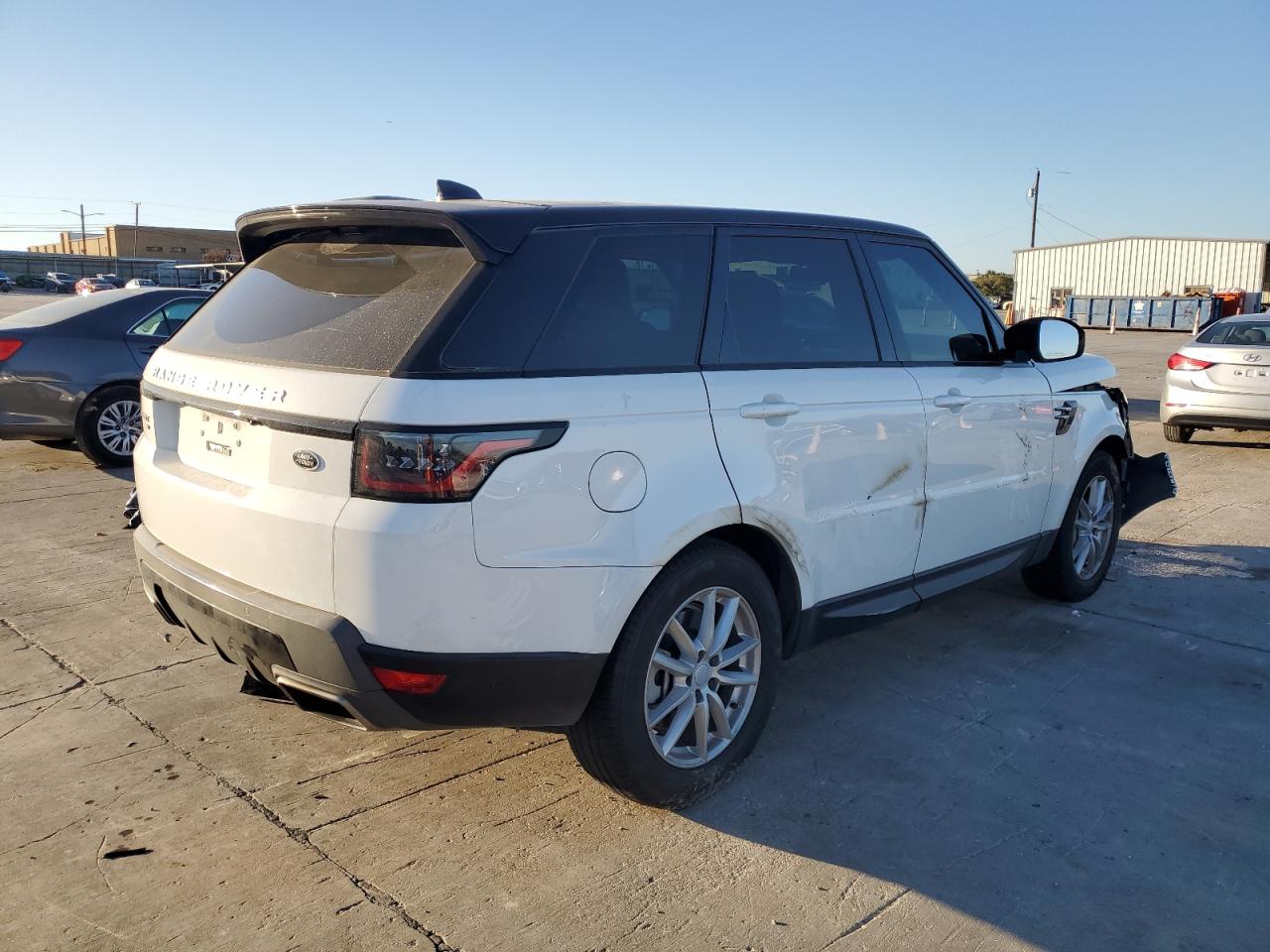 Image 3 of 2022 LAND ROVER RANGE ROVER SPORT SE 2022 with VIN SALWG2SU1NA230075