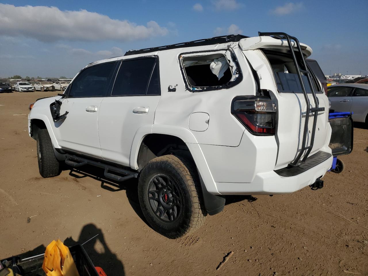 Image 2 of 2019 TOYOTA 4RUNNER SR5 2019 with VIN JTEBU5JR3K5637604