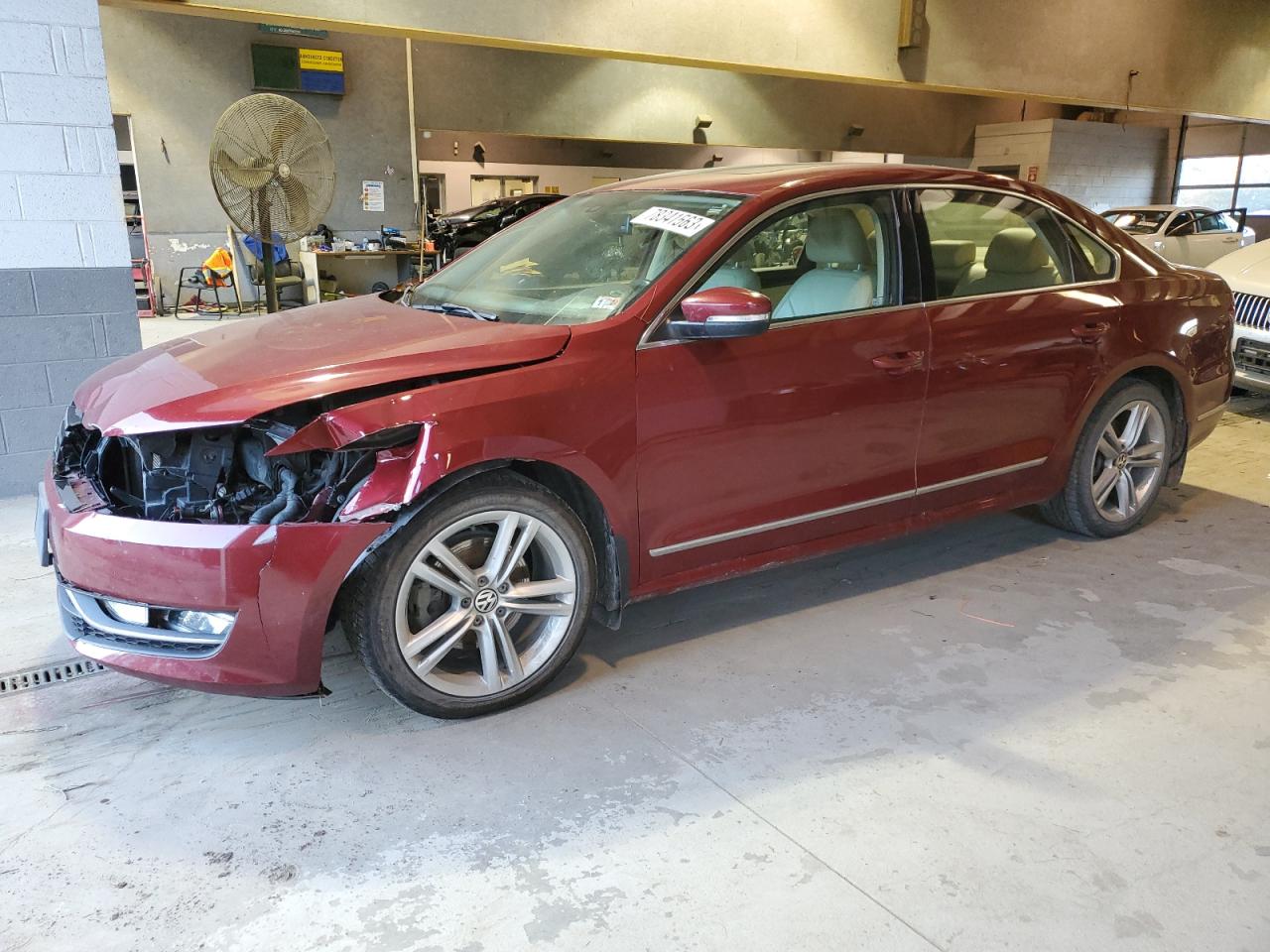 Image 1 of 2015 VOLKSWAGEN PASSAT SEL 2015 with VIN 1VWCV7A30FC066813