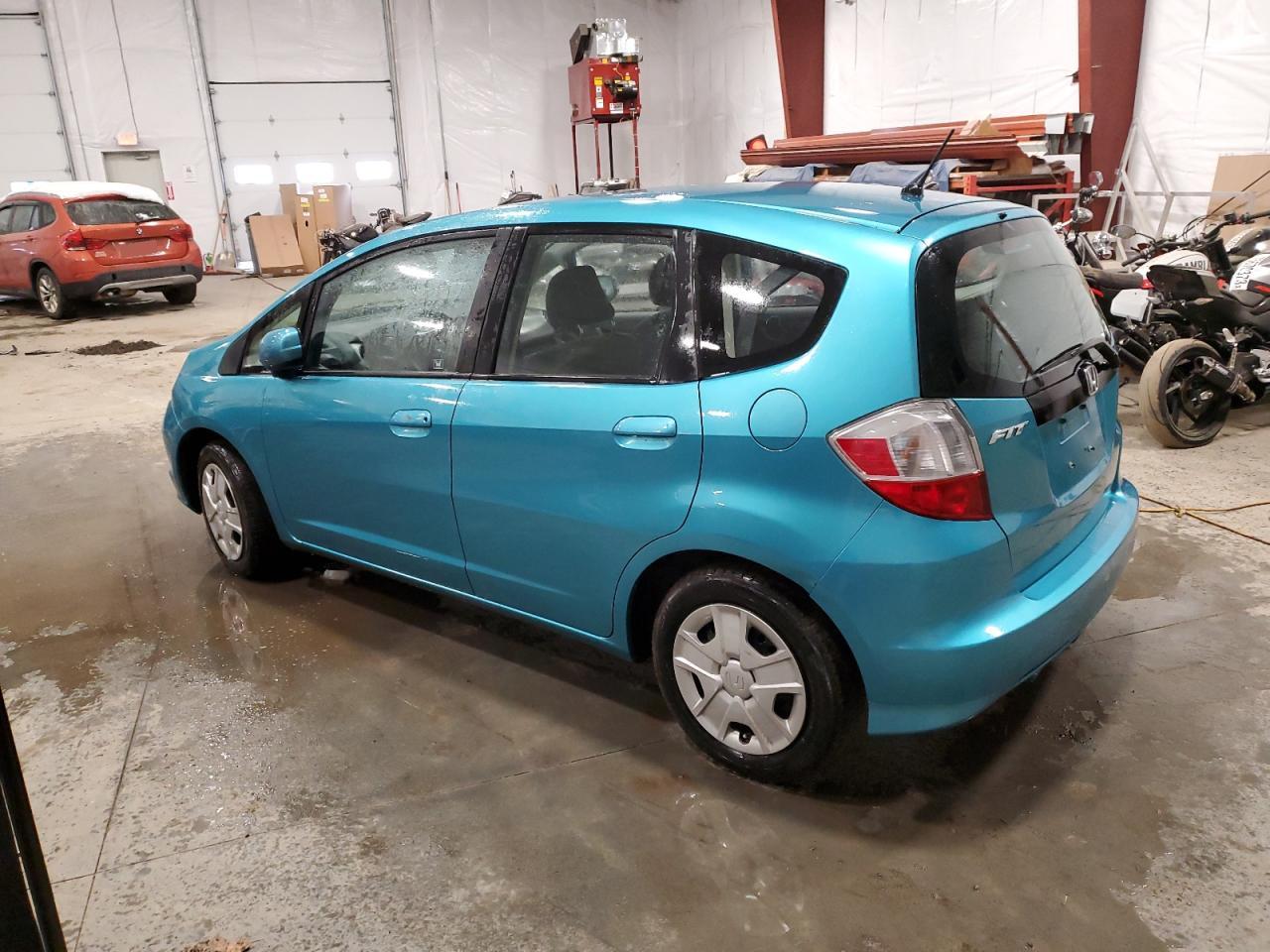 Image 2 of 2013 HONDA FIT  2013 with VIN JHMGE8H35DC027243
