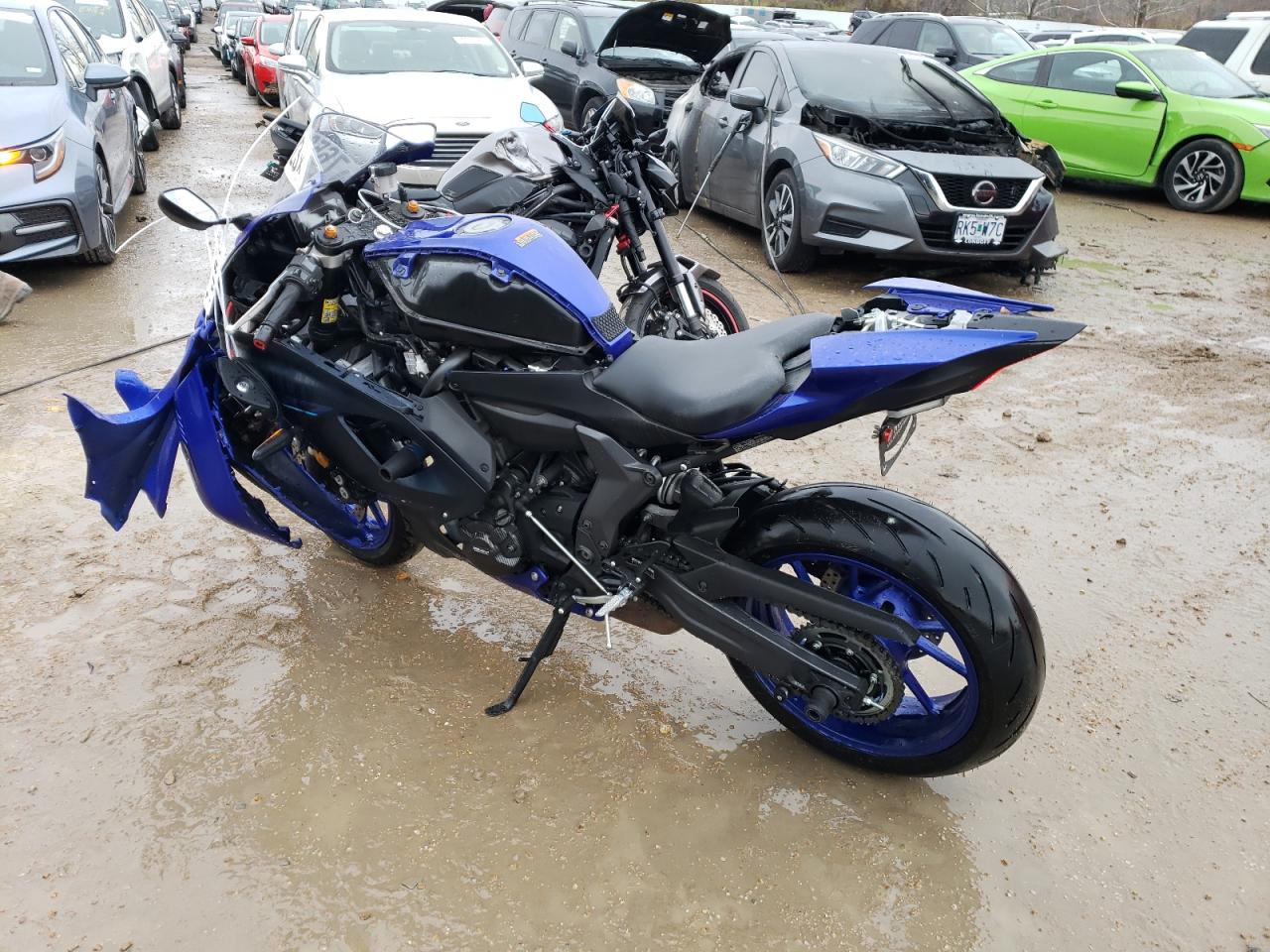 Obraz 3 z 2023 YAMAHA YZFR7  2023 z VIN JYARM38EXPA006661