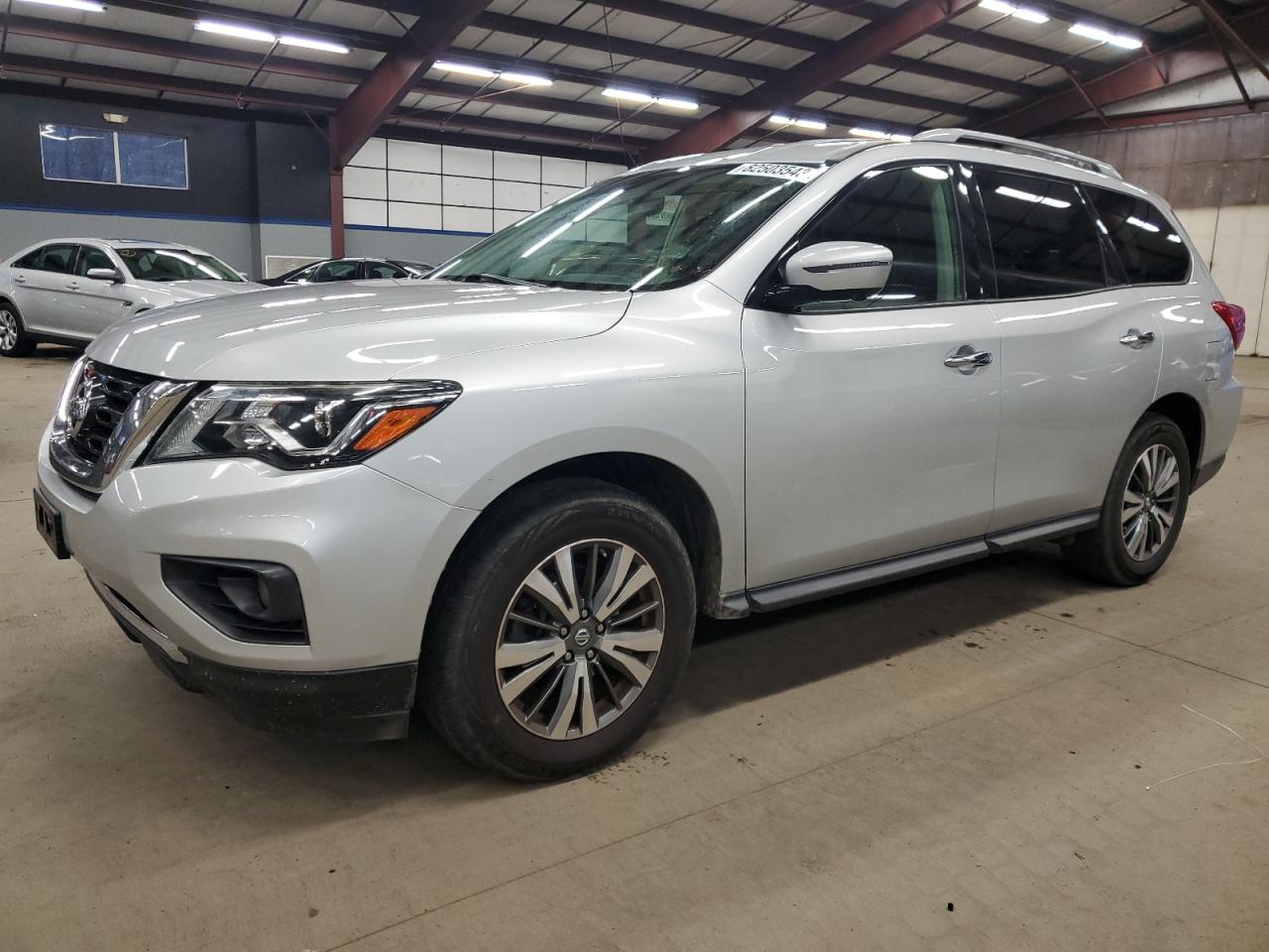 Obraz 2017 NISSAN PATHFINDER S 2017