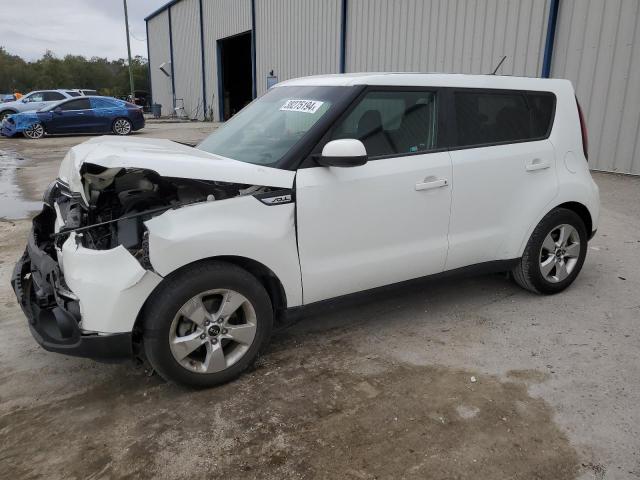 Изображение 1 2017 KIA SOUL  2017 с VIN KNDJN2A23H7447801