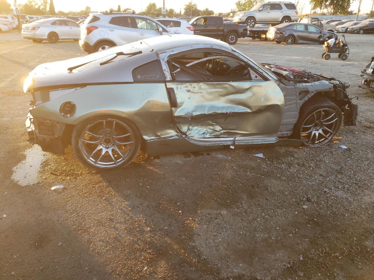 Image 3 of 2004 NISSAN 350Z COUPE 2004 with VIN JN1AZ34D94T163665
