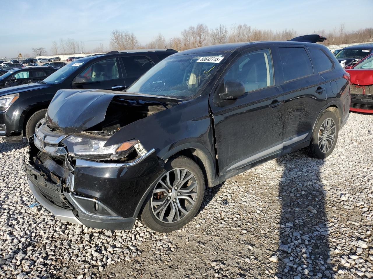 Image 1 of 2018 MITSUBISHI OUTLANDER ES 2018 with VIN JA4AZ2A35JZ013753