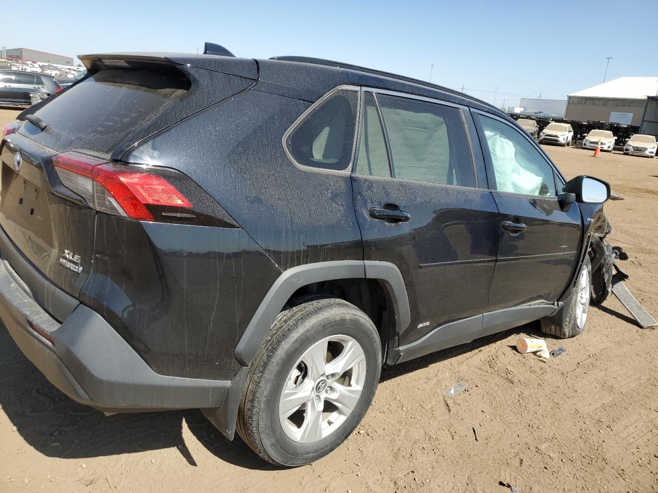 Изображение 3 2020 TOYOTA RAV4 XLE 2020 с VIN 2T3RWRFV6LW075671