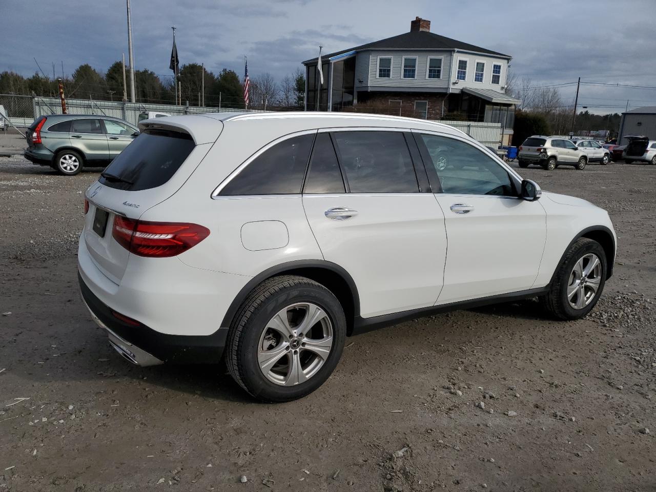 Obraz 3 z 2018 MERCEDES-BENZ GLC 300 4MATIC 2018 z VIN WDC0G4KBXJV100574